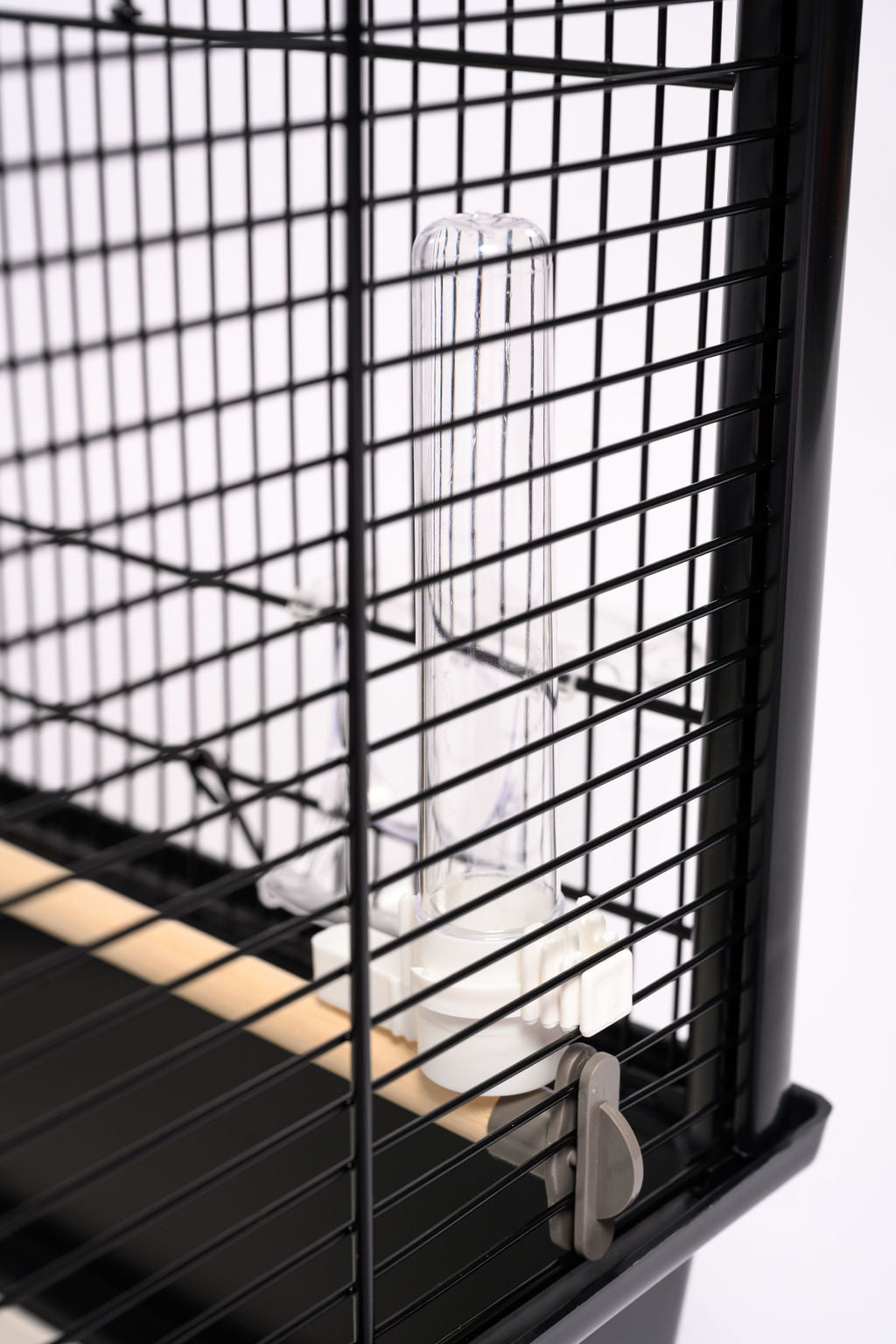 Kooi Primo 60 voor Valk & Grasparkieten Savic Waterbak